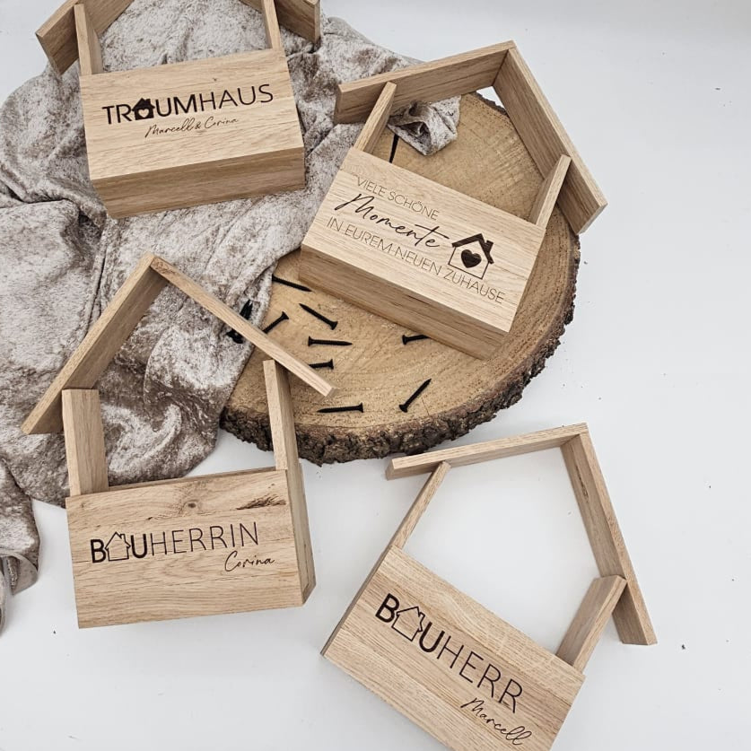 Geschenkverpackung Holzhütte personalisiert Traumhaus
