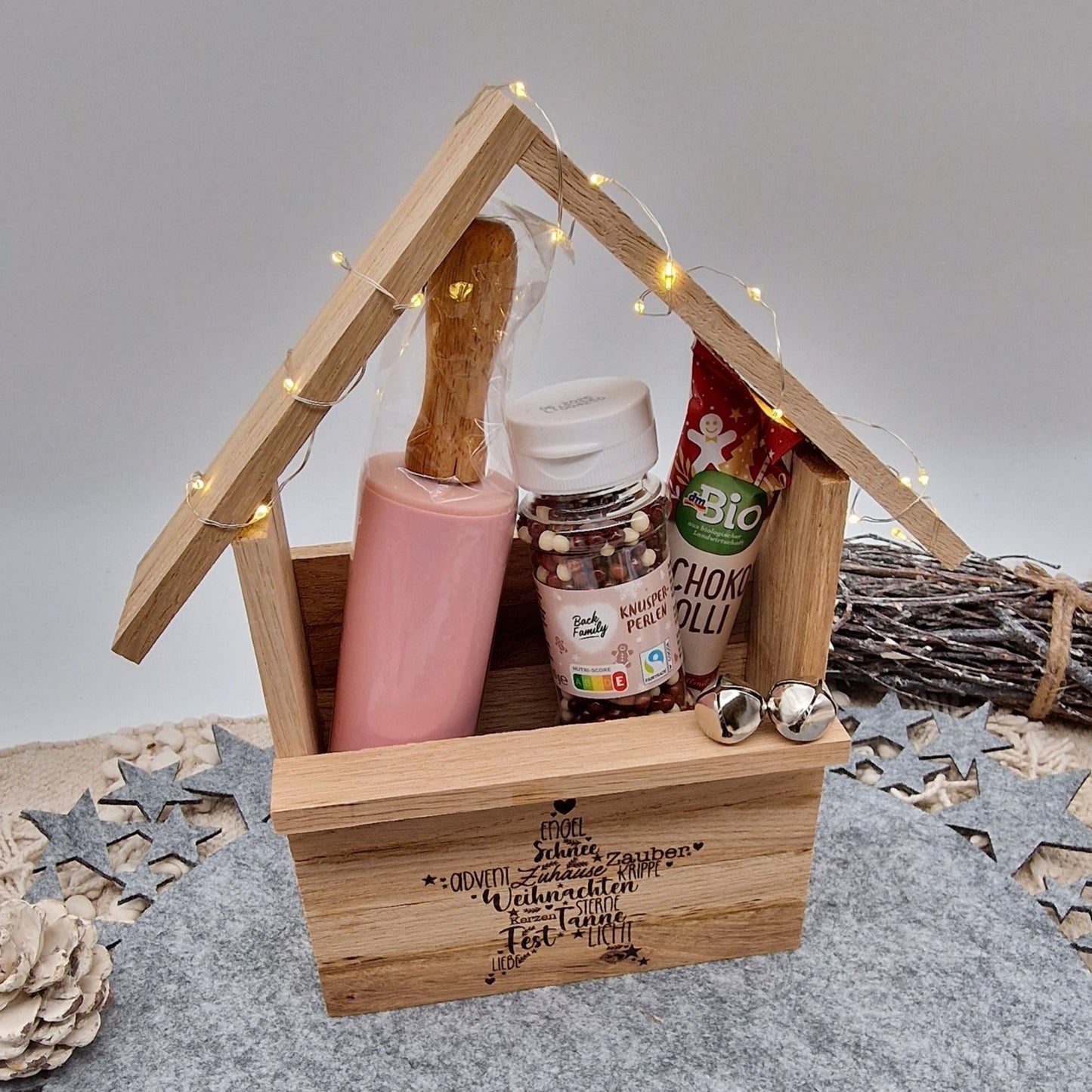 Holzhütte Geschenkverpackung Weihnachten