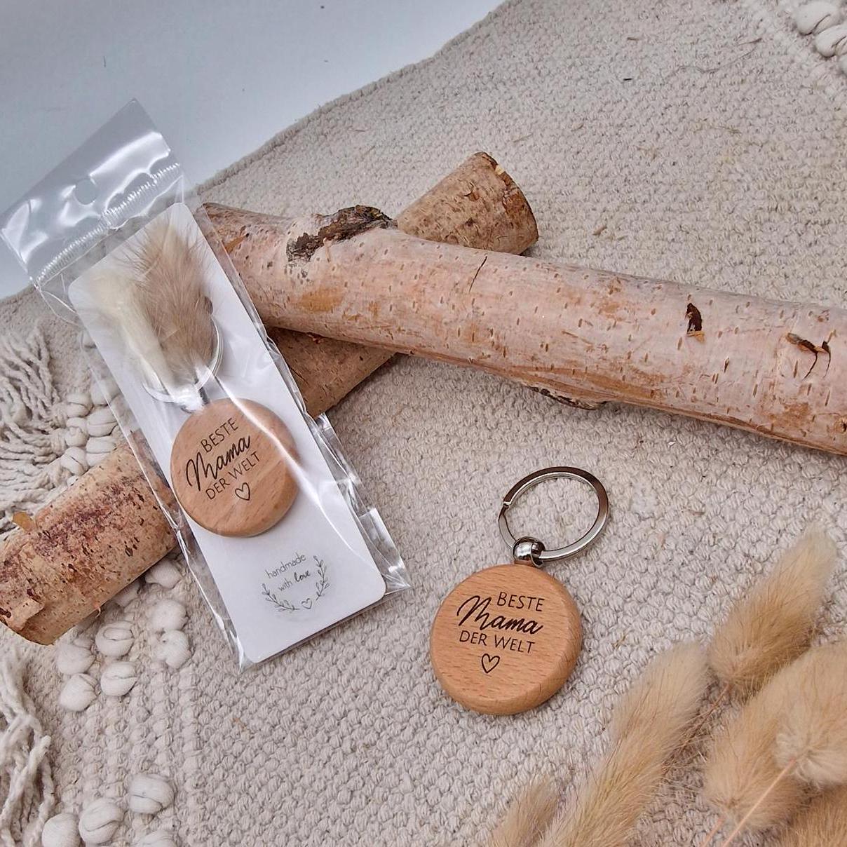 Muttertagsgeschenk Schlüsselanhänger Beste Mama | Personalisiert Namen der Kinder | Geschenk Mama Oma | Holz Anhänger Gravur Handarbeit