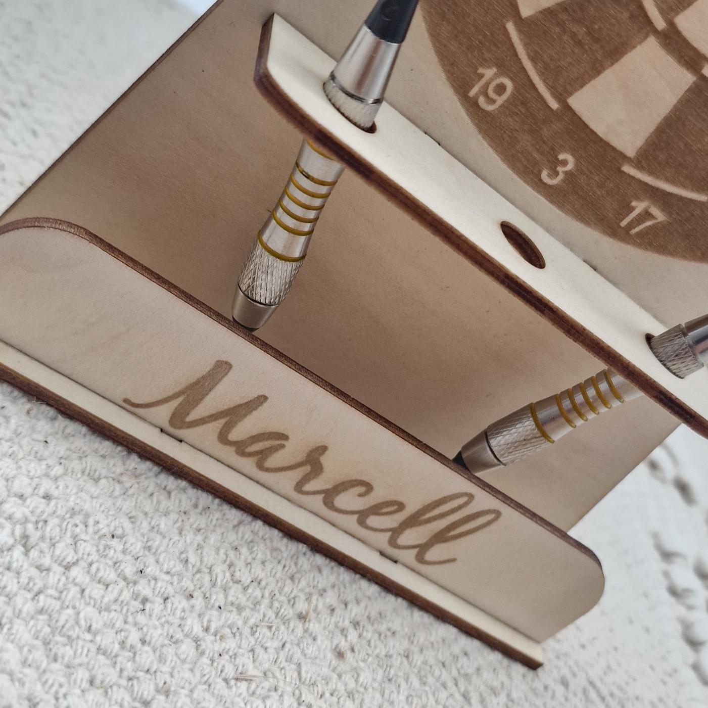 Personalisierter Dartpfeil Halter | Organizer für Dartpfeile | Pfeilhalter Holz | Dartpfeil Halterung | Dartdekoration | Geschenk für Männer