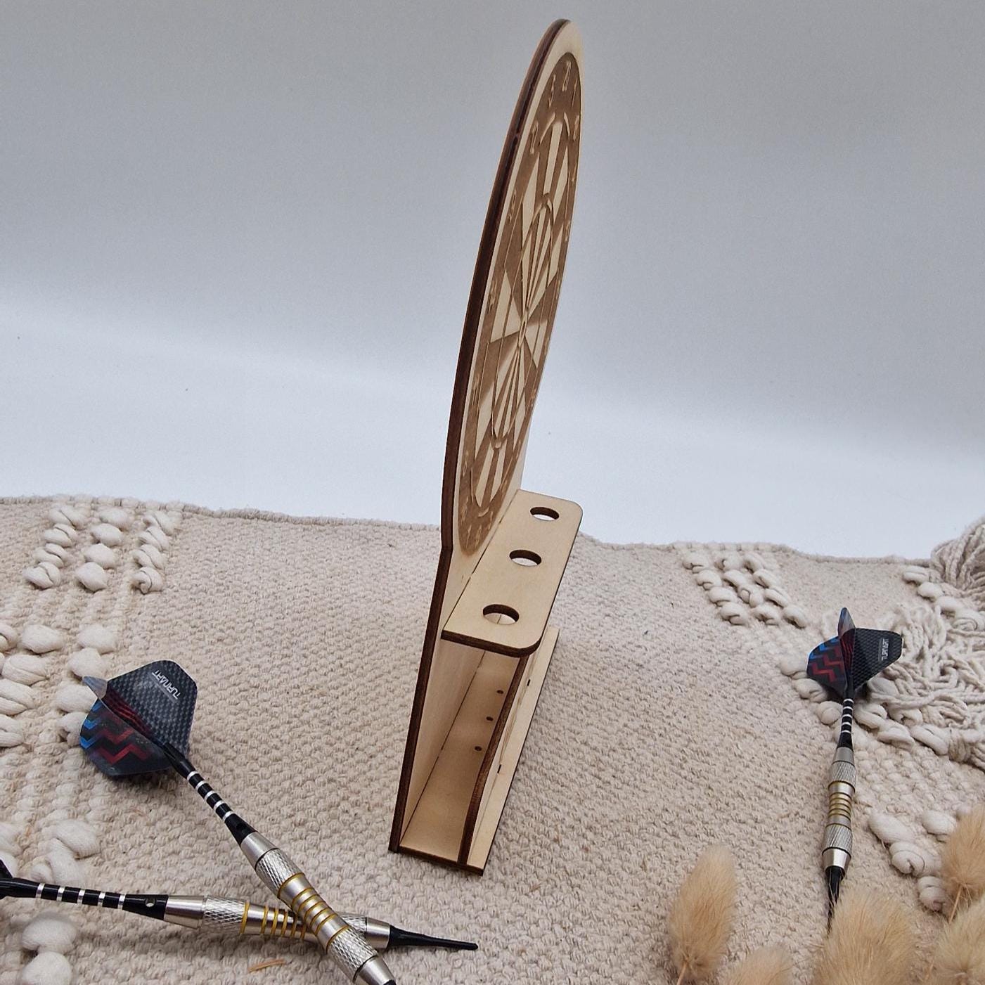 Personalisierter Dartpfeil Halter | Organizer für Dartpfeile | Pfeilhalter Holz | Dartpfeil Halterung | Dartdekoration | Geschenk für Männer