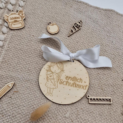 Schultütenanhänger personalisiert mit Name | Anhänger Einschulung Holz | Schulkind 2026 Geschenk | Deko Schultüte Junge Mädchen