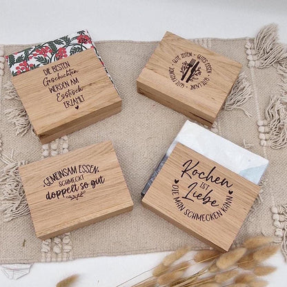 Serviettenhalter Holz personalisiert mit Name | Tischdeko Familie | Geschenk zum Einzug neues Haus | Brotzeithalter personalisiert