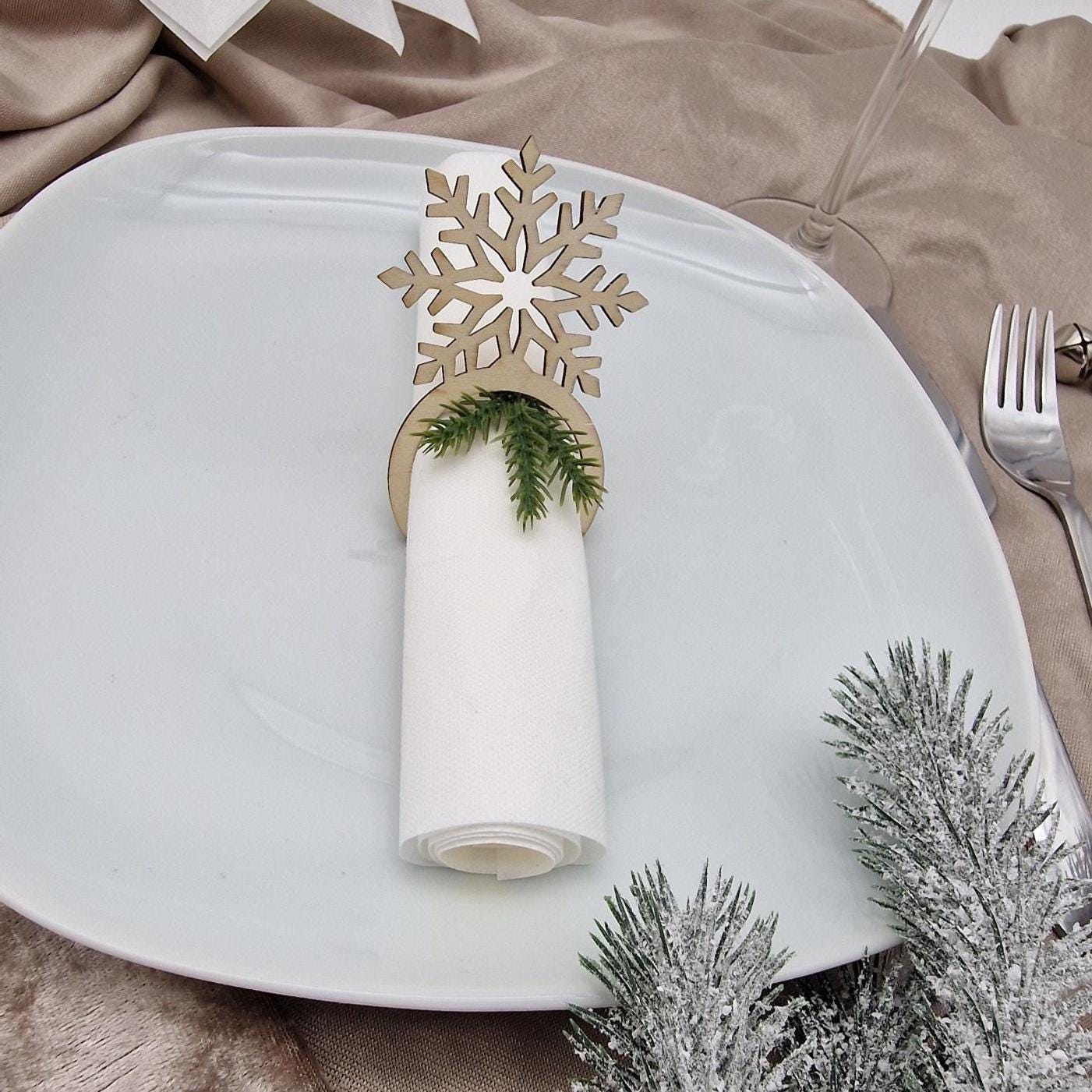 Serviettenring aus Holz, Tisch Accessoire Weihnachten, Weihnachten, Tischdekoration personalisiert, Gravierter Serviettenring, Geburtstag