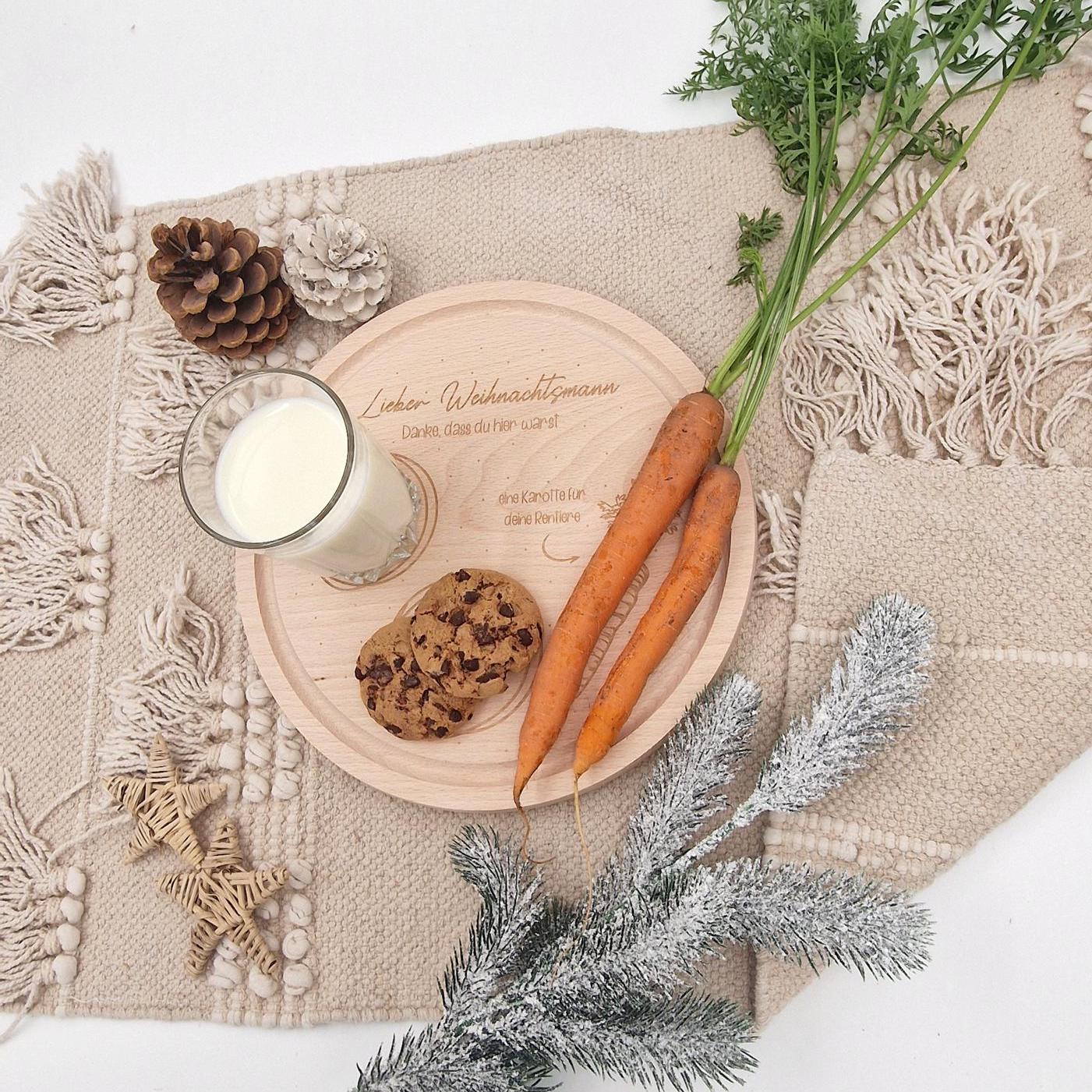 Nikolausteller Holz personalisiert | Weihnachtsteller Keksteller für den Weihnachtsmann & Nikolaus | Milch und Kekse Teller Gravur Geschenk