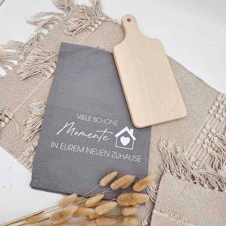 Personalisiertes Frühstücksbrett Küche mit Name | Holzbrettchen Küchen Deko personalisiert | Geschenk zum Einzug Vesperbrett