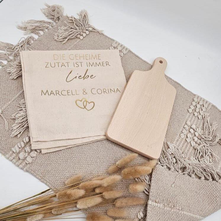 Personalisiertes Hochzeitsgeschenk Frühstücksbrett Liebe | Holzbrett mit Namen Paar Jahrestag | Geschenk zur Hochzeit Verlobung