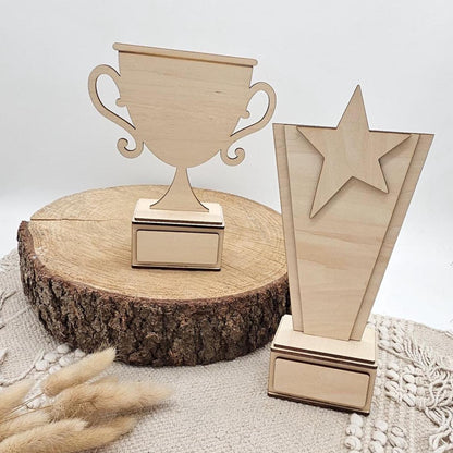 Personalisiertes Holz Pokal Geschenk Beste Mama Award, Muttertag Trophäe mit Name, Holzdeko Aufsteller