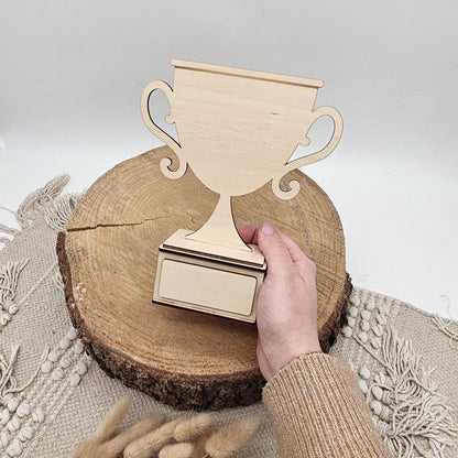 Personalisiertes Holz Pokal Geschenk Beste Mama Award, Muttertag Trophäe mit Name, Holzdeko Aufsteller