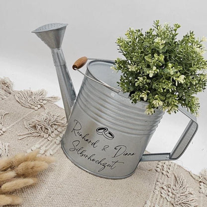 Personalisierte Gießkanne zur Silberhochzeit – Geldgeschenk 25 Jahre – Zinkgießkanne mit Namen & Datum – Geschenkidee Gartenhochzeit