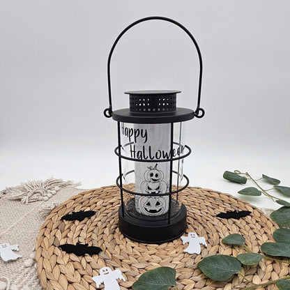 Happy Halloween Laterne Kürbis Deko Schwarz | LED Windlicht mit Kürbis Turm Motiv | Gruselige Herbst Tischdeko Geschenk