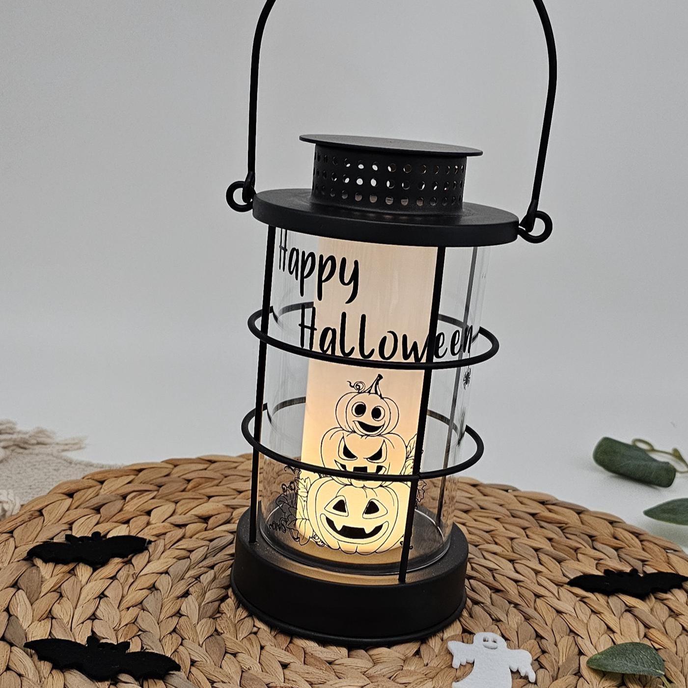 Happy Halloween Laterne Kürbis Deko Schwarz | LED Windlicht mit Kürbis Turm Motiv | Gruselige Herbst Tischdeko Geschenk