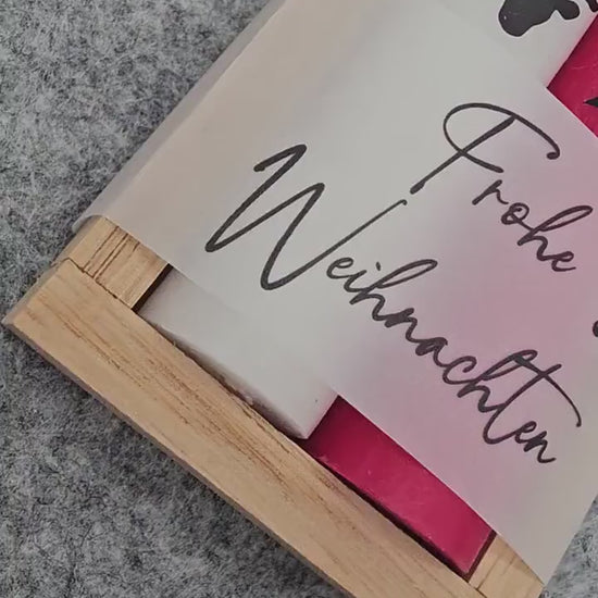Weihnachts Kerzenset mit Holzträger Frohe Weihnachten | Stabkerzen Hirsch & Baum | Adventsdeko Geschenk Idee