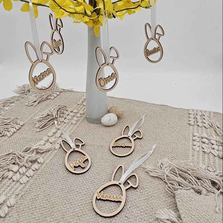 Personalisierter Osteranhänger aus Holz mit Name