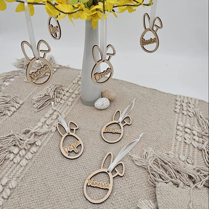 Personalisierter Osteranhänger aus Holz mit Name