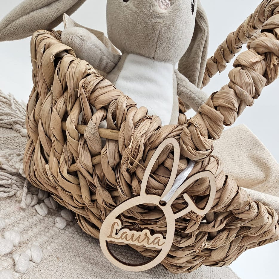Personalisierter Osteranhänger aus Holz mit Name