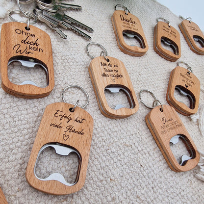 Flaschenöffner mit Schlüsselanhänger aus Holz, Mitarbeitergeschenk