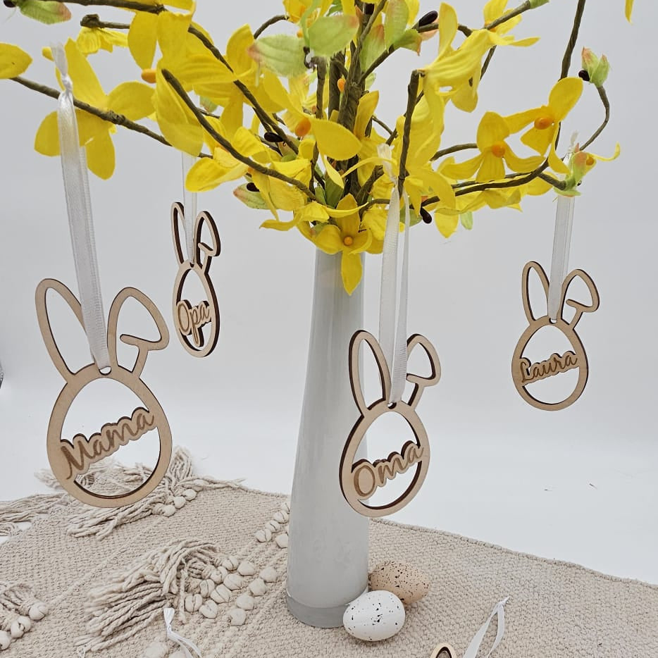 Personalisierter Osteranhänger aus Holz mit Name