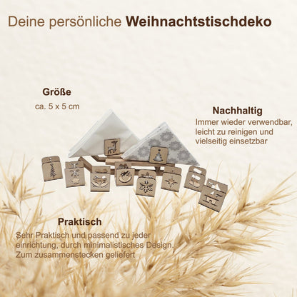 Set aus handgefertigten Holz-Serviettenhaltern mit Weihnachtsmotiven wie Tannenbaum, Stern und Schneeflocke, präsentiert mit Servietten auf beigem Hintergrund. Text: persönliche Weihnachtstischdeko, nachhaltig, praktisch, Größe ca. 5 x 5 cm.